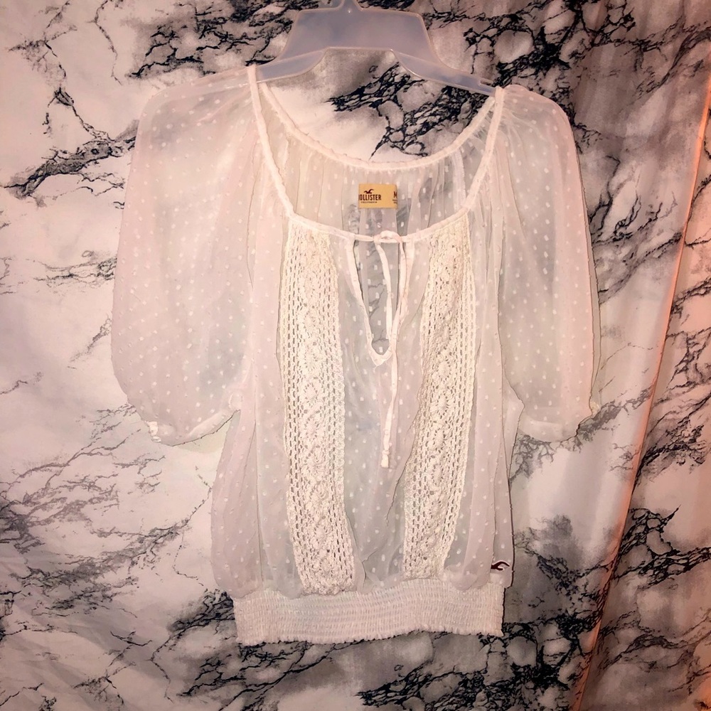 *2* Hollister tops!